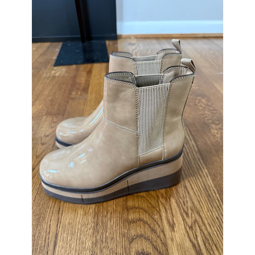 Naked Feet GUILD Platform Chelsea Boots Size 8